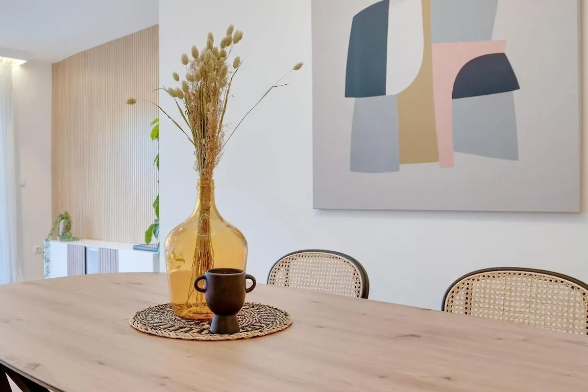 Marbella Modern Flat With Sea Viewsアパートメント